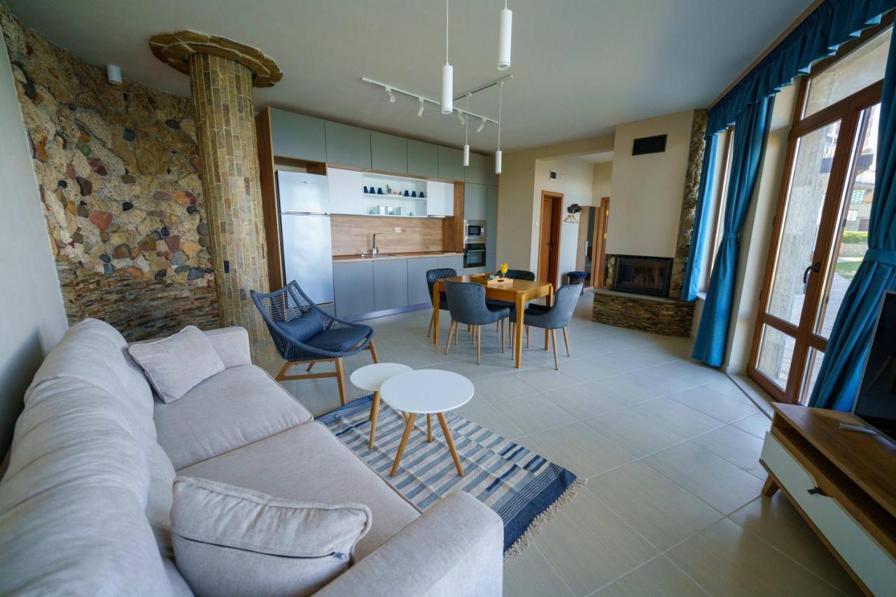 Dolphin Bay Boutique Complex Sozopol Hotel Exterior photo