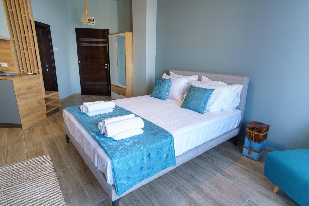 Dolphin Bay Boutique Complex Sozopol Hotel Exterior photo