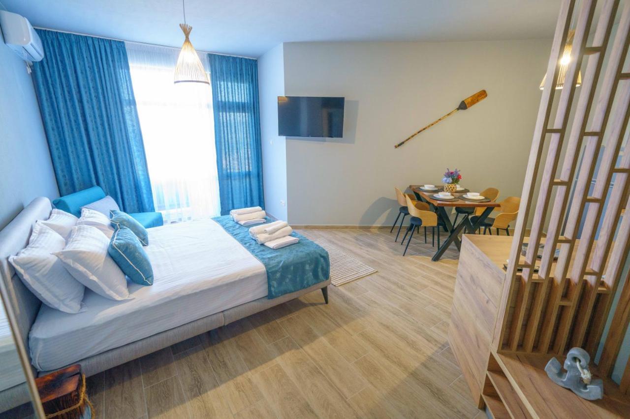 Dolphin Bay Boutique Complex Sozopol Hotel Exterior photo