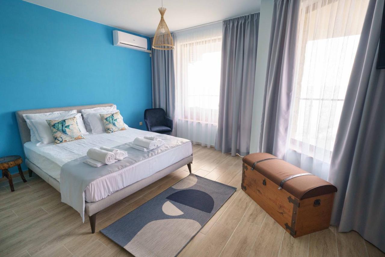 Dolphin Bay Boutique Complex Sozopol Hotel Exterior photo