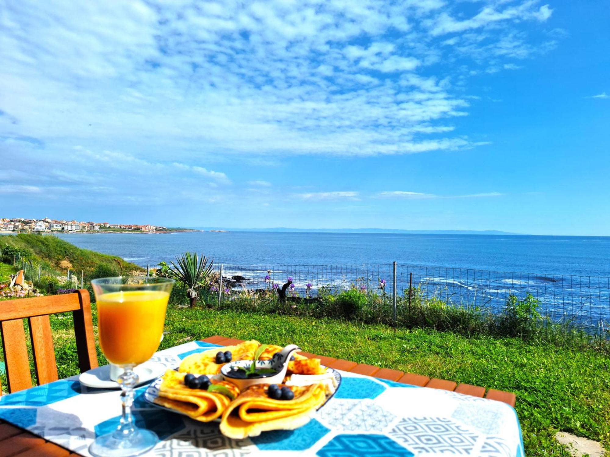 Dolphin Bay Boutique Complex Sozopol Hotel Room photo